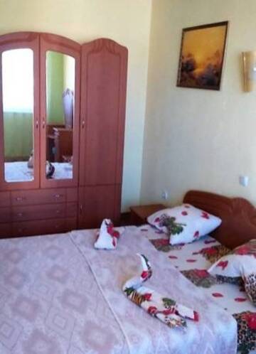 Фотографии Гостиница Guest House Gold crocodile г. Коктебель Крым (Россия) №2 Фото Гостиница Guest House Gold crocodile г. Коктебель 2