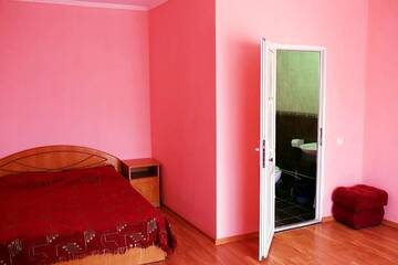 Фото номера Трехместный номер «Комфорт» с душем Гостиница Mini Hotel &quot;ANNA&quot;  г. Коктебель 21