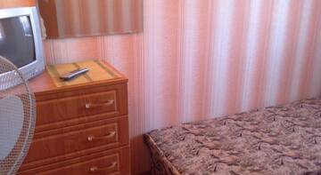 Фото номера Бюджетный трехместный номер Гостиница Guest House Vera г. Коктебель 5