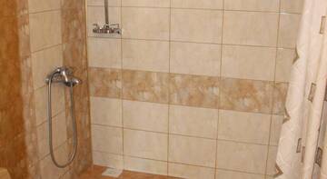 Фото номера Большой двухместный номер Гостиница Guest House Gold crocodile г. Коктебель 16