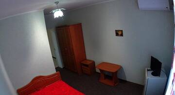 Фото номера Бюджетный трехместный номер Гостиница Guest House Na Stamova 17 г. Коктебель 2