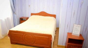 Фото номера Трехместный номер &quot;Комфорт&quot; с душем Гостиница Guest House Dionis г. Коктебель 2