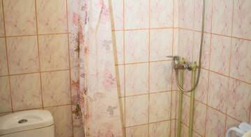 Фото номера Трехместный номер с видом на горы Гостиница Guest House Dionis г. Коктебель 6
