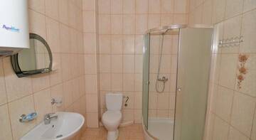 Фото номера Стандартный трехместный номер Гостевой дом Villa Sabina г. Коктебель 4