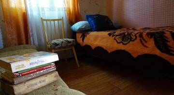 Фото номера Трехместный номер эконом-класса с общей ванной комнатой Гостиница Guest House v Sedrtse Koktebelya г. Коктебель 3