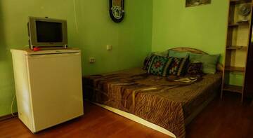 Фото номера Четырехместный номер эконом-класса Гостиница Guest House v Sedrtse Koktebelya г. Коктебель 4