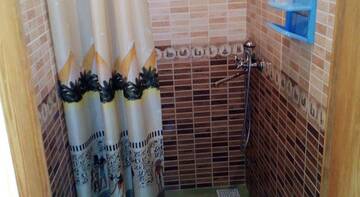 Фото номера Классический трехместный номер Гостиница Guest House Maria г. Коктебель 9