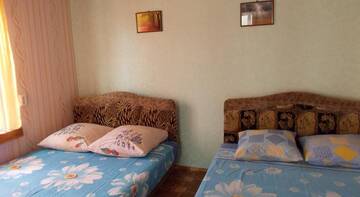 Фото номера Четырехместный номер Гостиница Guest house U Dyadi Vani г. Коктебель 12