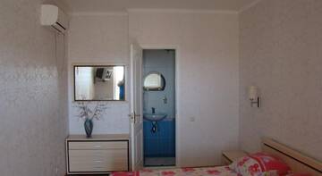 Фото номера Трехместный номер -люкс Гостиница Guest house White House г. Коктебель 5