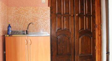 Фото номера Апартаменты с 2 спальнями Апартаменты Apartment Golubaya Laguna г. Коктебель 10