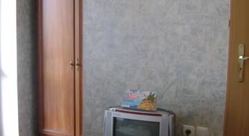Фото номера Трехместный номер  Гостиница Гостевой Дом Айвенго г. Коктебель 6