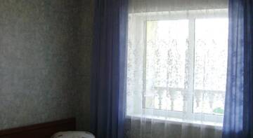 Фото номера Трехместный номер  Гостиница Гостевой Дом Айвенго г. Коктебель 8