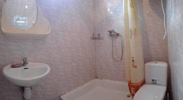 Фото номера Номер с кроватью размера &quot;king-size&quot; и видом на сад Гостиница Guest House Mitridat г. Коктебель 7