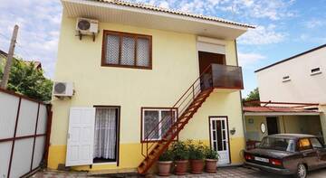 Фото номера Четырехместный номер с видом на сад Гостиница Guest House Mitridat г. Коктебель 2