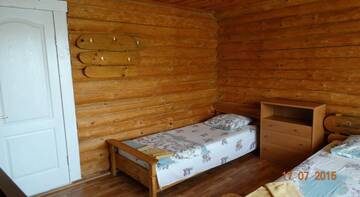 Фото номера Трехместный номер с балконом Гостиница Ecohouse г. Коктебель 2