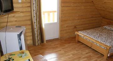Фото номера Трехместный номер эконом-класса Гостиница Ecohouse г. Коктебель 5
