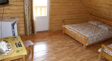 Фото номера Трехместный номер эконом-класса Гостиница Ecohouse г. Коктебель 3