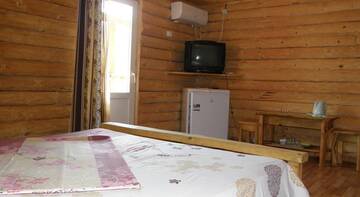 Фото номера Двухместный номер эконом-класса с 1 кроватью Гостиница Ecohouse г. Коктебель 3