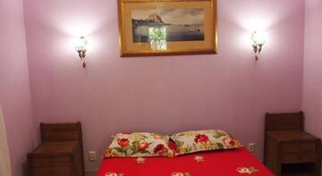 Фото номера Четырехместный номер -люкс Гостиница Guest House Rapana г. Коктебель 3