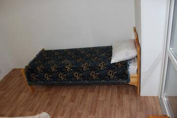 Фото номера Трехместный номер с балконом Отель Кафе Крым г. Коктебель 7