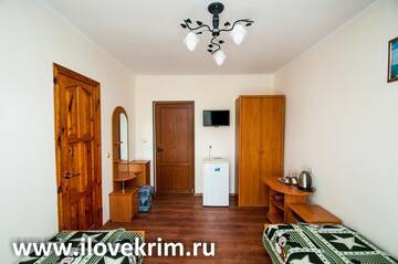Фото номера Двухместный номер с 2 отдельными кроватями и балконом Гостевой дом  на Киловой Горе г. Коктебель 11