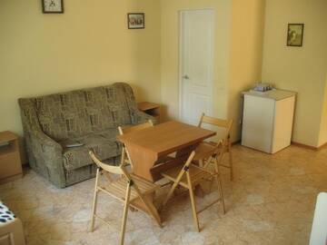 Фото номера Трехместный номер Гостиница Guest House on Kalinina 3 г. Коктебель 4